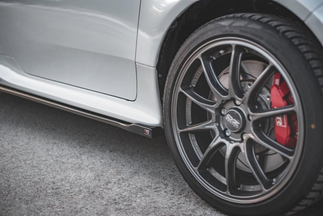 MAXTON DESIGN SIDE SKIRTS DIFFUSERS (+FLAPS) V2 TOYOTA GR YARIS MK4 (2020-) - Ghost Developments